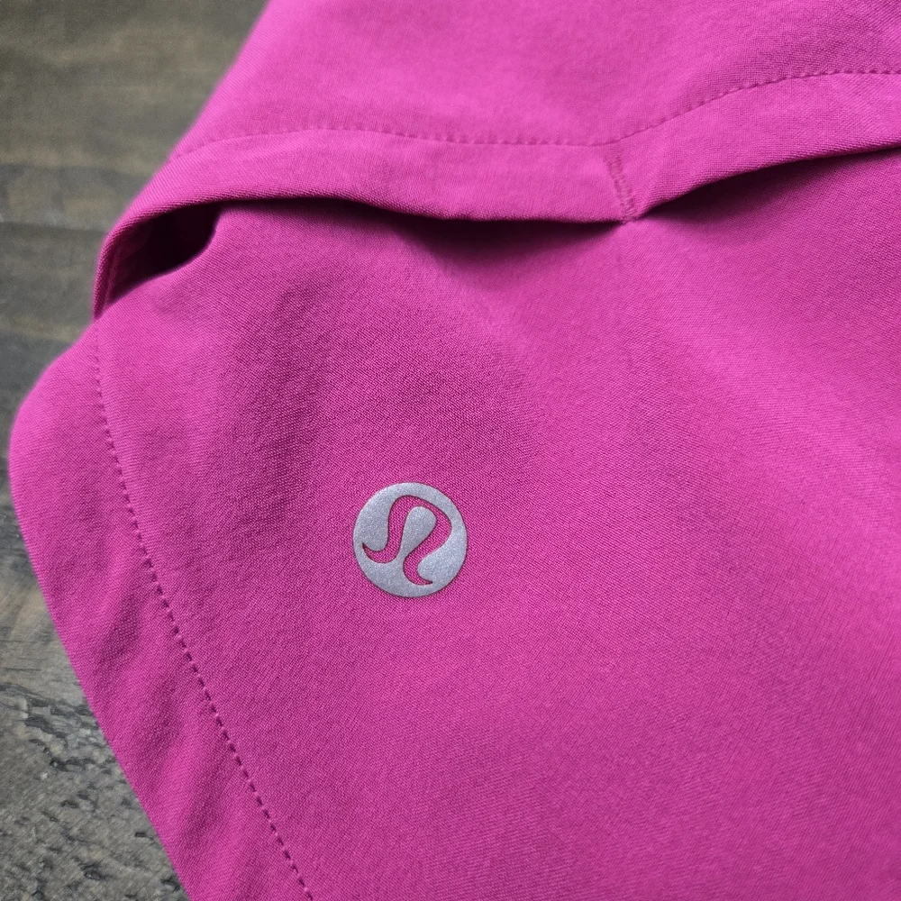LULULEMON Speed Up Shorts |‎ 10